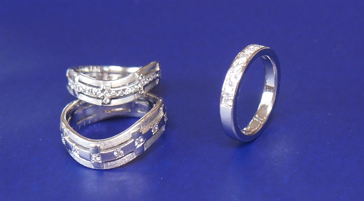 10年以上経っても丈夫で美しい手作り鍛造の結婚指輪(マリッジリング)。。。