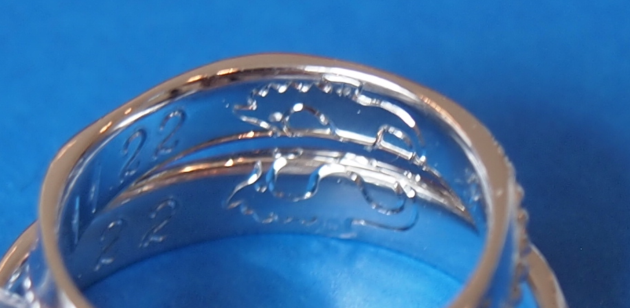 海が好きなお二人のこだわりのデザインの結婚指輪(マリッジリング)。。。