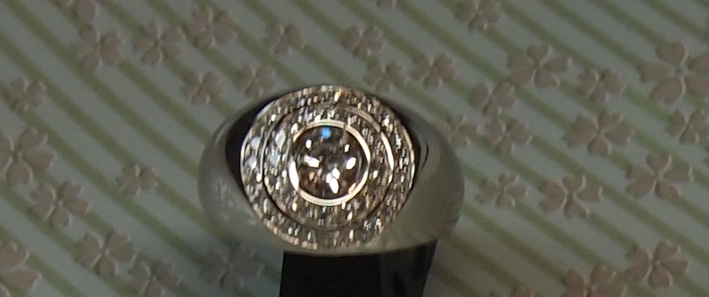受け継いだダイヤモンドリングをジュエリーリフォームでメンズリングに。。