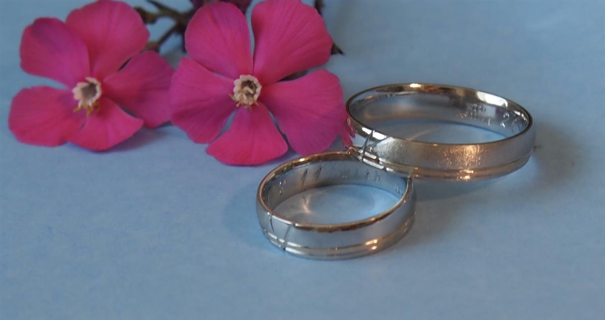 薬指を骨折して結婚指輪(マリッジリング)を諦めていましたが。。。