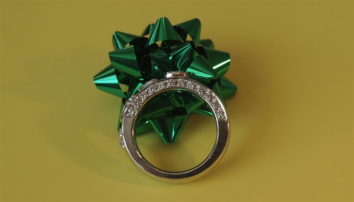 大阪よりご来店のこだわりの彼女の結婚指輪(マリッジリング)。。。