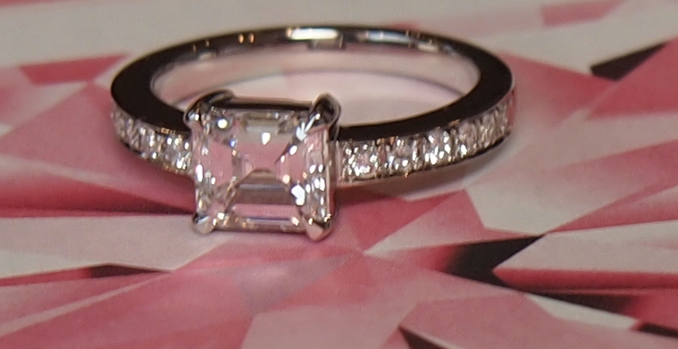 婚約指輪(エンゲージリング)もジュエリーリフォームで受け継いで。。。