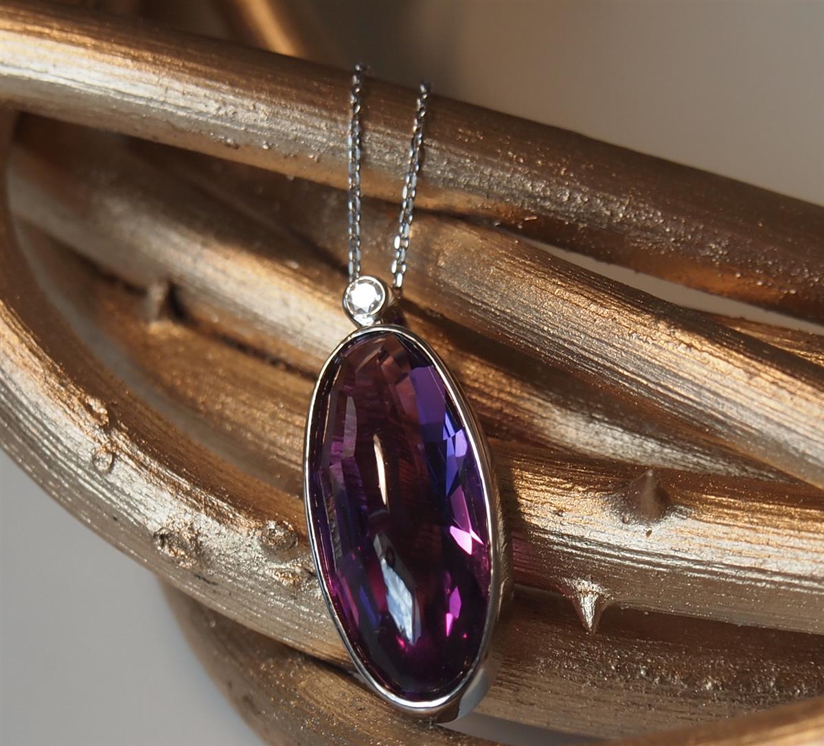 思い出の品や記念の品をジュエリーにしてみませんか?