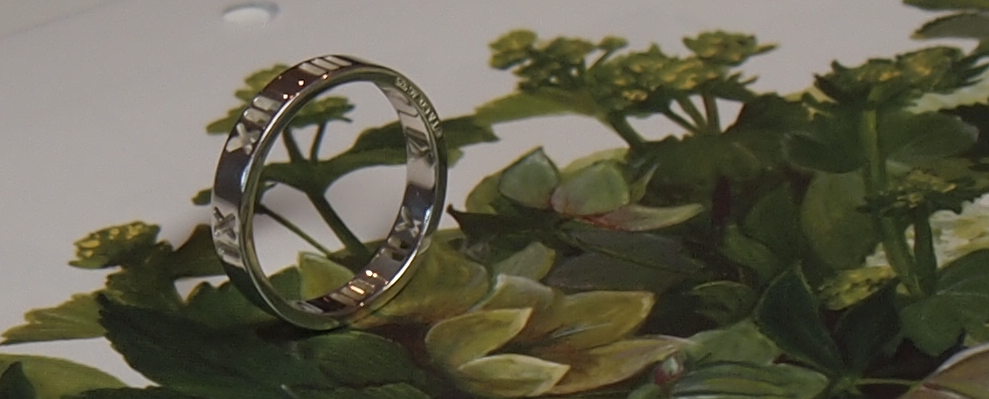 ブランドショップでも直してもらえないサイズ直しも大丈夫です。