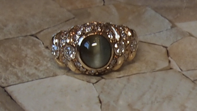 キャッツアイの指輪、使ってますか? ジュエリーリフォームの参考に。。。